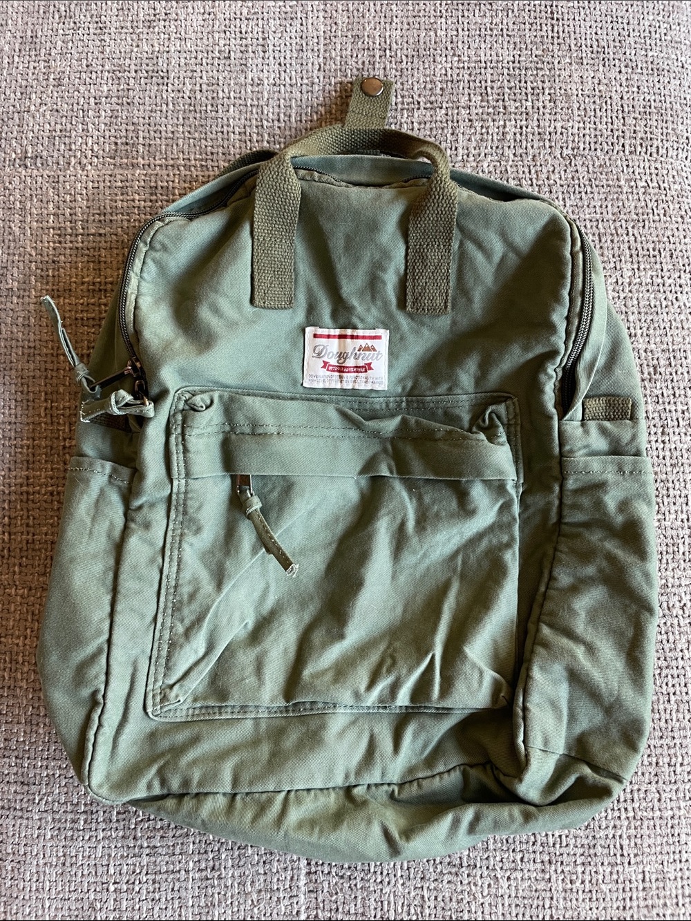 DOUGHNUT Backpack! - Picture 4 of 10
